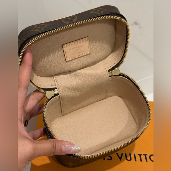 Louis Vuitton Nano Nice Monogram - Picture 13 of 15